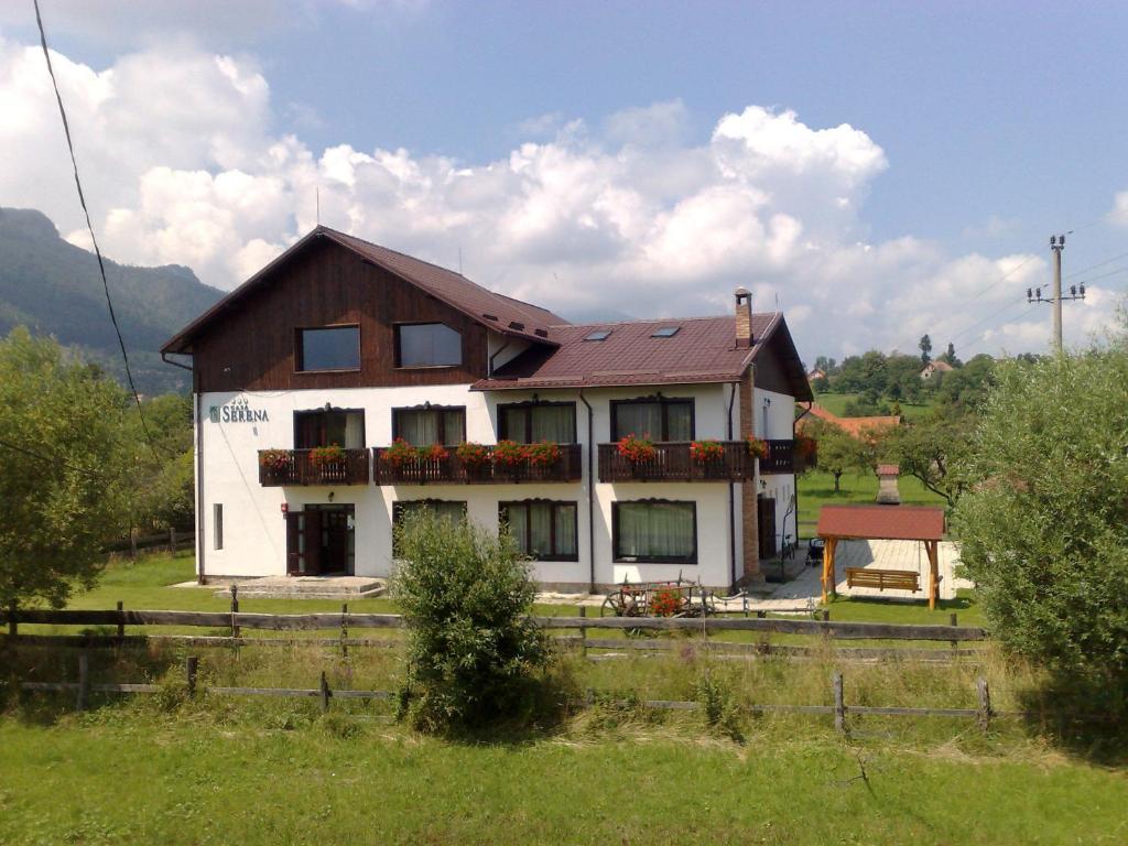 Serena Guesthouse Bran Bran  Exterior foto